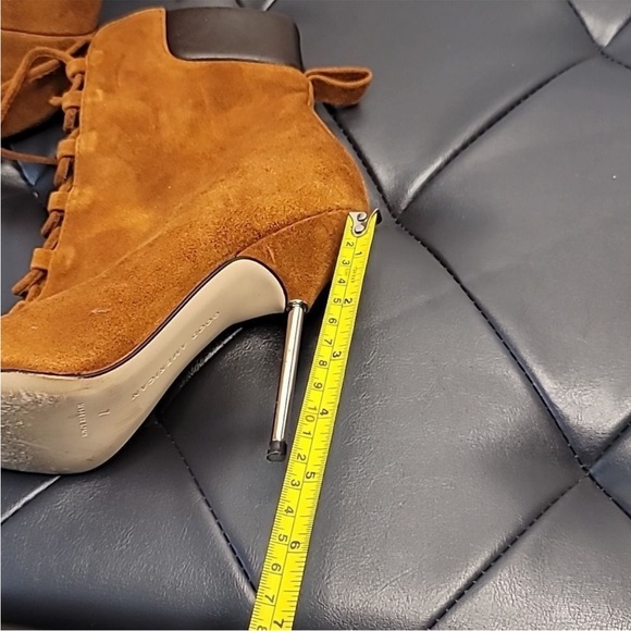 Good American  Scandal Lace Up High Heel Booties - Picture 8 of 10